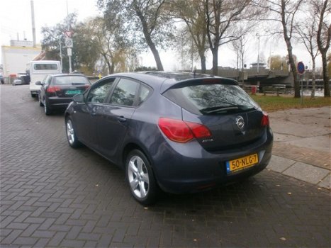 Opel Astra - 1.6 Edition - 1