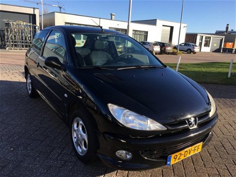 Peugeot 206 - 1.6 65kW - 1