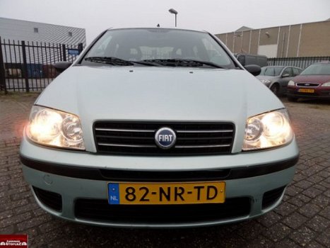 Fiat Punto - 1.2 Dynamic, Nw Apk, Zuinig, Nap - 1