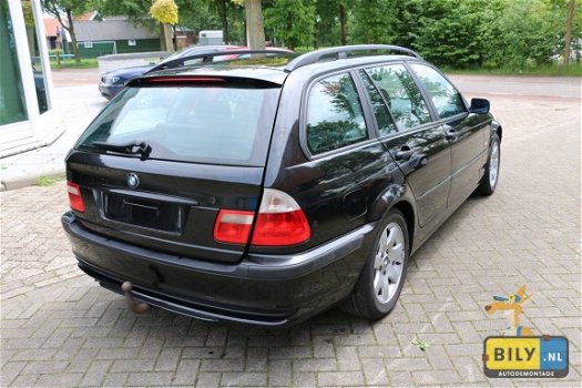 Bily in Enter BMW E46 320D 2001 Touring en meer schade auto's in onderdelen - 2