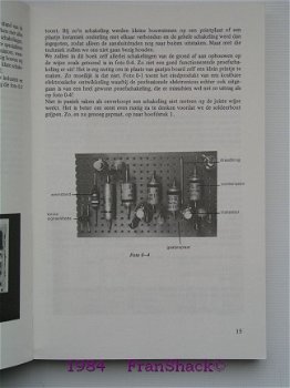 Verkocht [1984] Experimenteren met elektronische schakelingen, Nührmann, Kluwer TB - 2