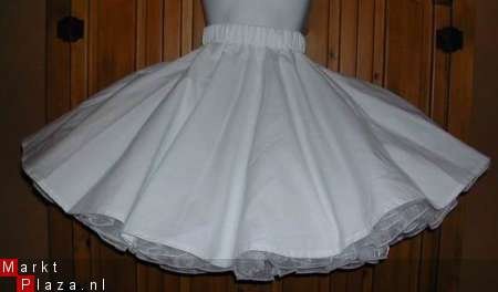 Mooie witte square line dance petticoat cirkelrok - 1