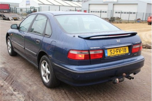 Honda Accord - 2.0i - 1