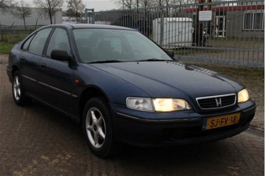 Honda Accord - 2.0i - 1