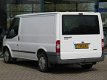 Ford Transit - 2.2 260S AIRCO / CRUISE CONTROL / VOORRUITVERWAMING - 1 - Thumbnail