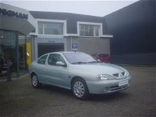 Renault Mégane - 1.6 16V EXPR COUPE 2005 Dynamique