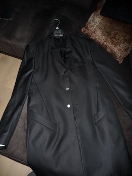 Mooi zwart pak van het Italiaanse dure merk Archetipo - 3