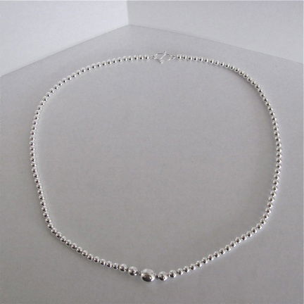 NIEUW Zilveren balletjes COLLIER 46cm. INCLUSIEF VERZENDEN! - Afbeelding 4