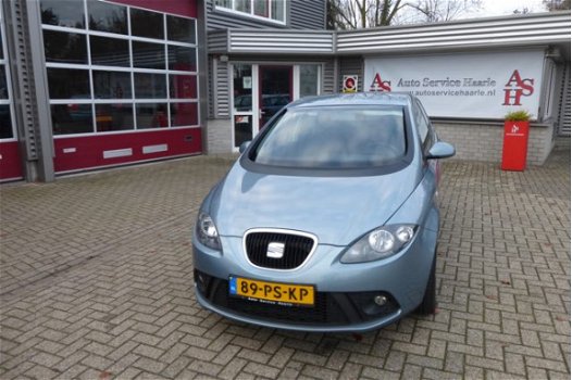 Seat Toledo - 2.0 FSI STYLANCE orginele Nederlandse auto - RIJKLAAR PRIJS Zeer ruime auto - trekhaak - 1