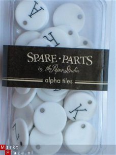 spare-parts alpha tiles round white