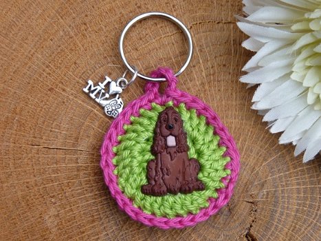 Gehaakte sleutelhanger Cocker Spaniel (groen/fuchsia) - 1