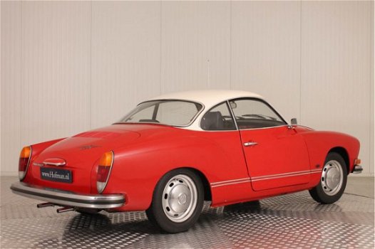 Volkswagen Karmann Ghia - 1