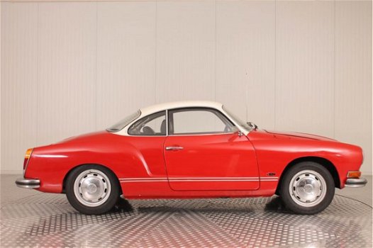 Volkswagen Karmann Ghia - 1