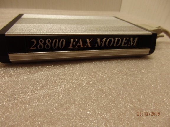 Tornado FM - 288 E- 28800 Fax Modem. - Afbeelding 2