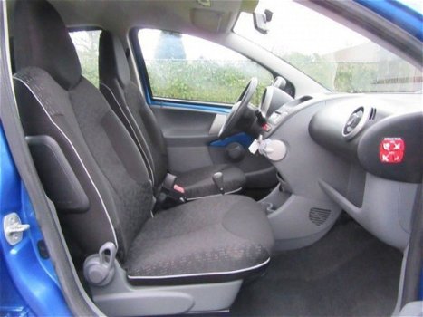 Peugeot 107 - 1.0 xs 2tronic aut AIRCO ZEER MOOI Inruil mogelijk - 1