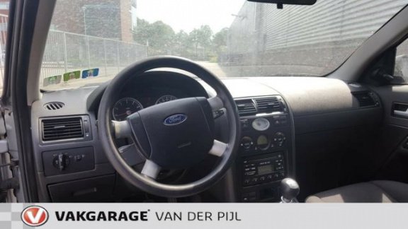 Ford Mondeo Wagon - 1.8-16V Cool Edition - 1