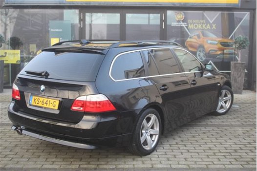 BMW 5-serie Touring - 520D CORPORATE XENON/NAVI/PDC - 1