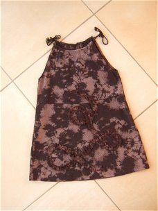 (116/122) +NIEUW+ Bruin batik Roos jurkje met roezels