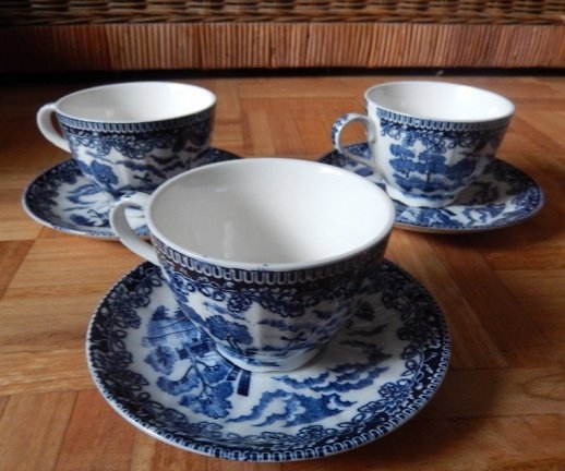 3 kopjes met Hollands motief - nr. 1