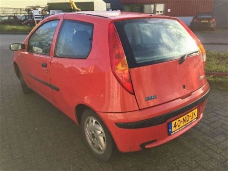 Fiat Punto - 1.2 Active / goedkope inruiler van 2003 - 1