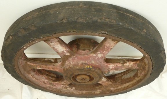 Loopwiel / Carrier Wheel, Universal Carrier / Bren Gun, UK / Engels, 1943. - 8