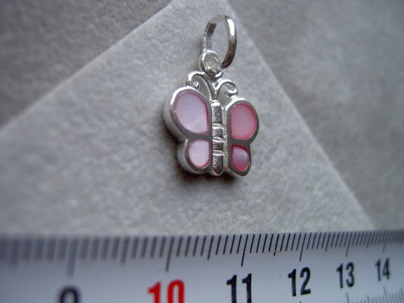 Zilveren vlinder (groot) parelmoer 14mm hanger roze - Afbeelding 2