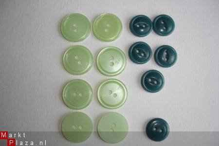14 groene knoopjes - 1
