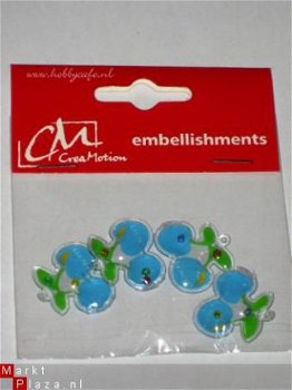 SALE! 4 Embelishments kersen blauw boy van Crea Motion - 1