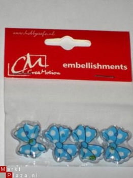 SALE! 4 Embelishments strikjes blauw boy van Crea Motion - 1