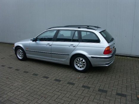 BMW 3-serie Touring - 320i Executive automaat - 1