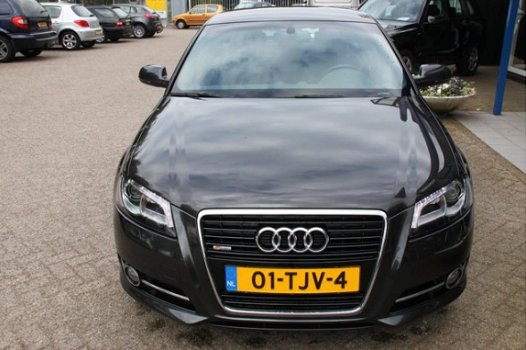 Audi A3 - 1.6 TDI Amition Pro Line S-Line - 1