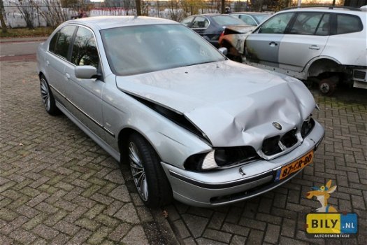 BILY BMW E39 525TDS Sedan 1997 Arktissilber Metallic - 1