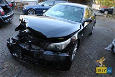 BILY BMW E60 523i Sedan 2005  Schwarz (2) Automaat