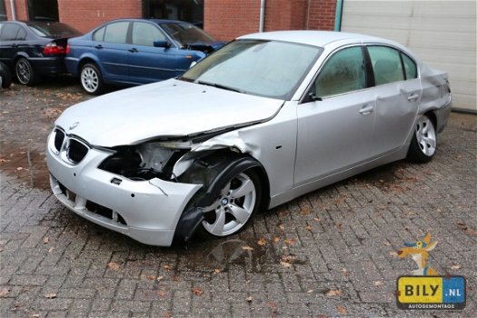 BILY BMW E60 530i Sedan 2004 Titansilber Handgeschakeld - 1