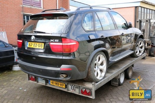 BILY in Enter BMW E70 X5 3.0D SUV 2007 Black Sapphire Metallic - 3