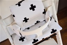 Nieuwe kussens 'Plus' zwart wit voor stokke tripp trapp kinderstoel