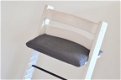 Nieuwe kussens 'Grijze' wafelstof voor stokke tripp trapp kinderstoel - 6 - Thumbnail