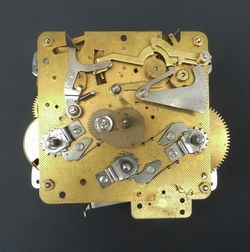 Uurwerk voor onderdelen = FHS 341-021 = 32937