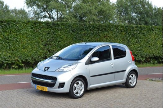 Peugeot 107 - 1.0-12V Black & Silver - 1