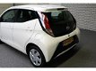 Toyota Aygo - 1.0 VVT-i X-Play 5-Drs - 1 - Thumbnail