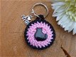 Gehaakte sleutelhanger Zwarte Kat (roze) - 1 - Thumbnail