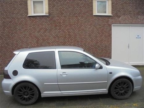 VW Golf 4 2.0 2001 Onderdelen en Plaatwerk Kleur LA7W - 2