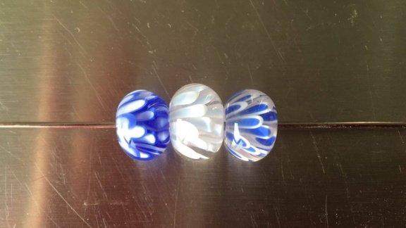 7 handgemaakte beads van glas met bloem in de kraal blauw wi - 3