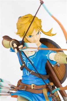 Zelda Breath of the Wild Link Statue First4Figures - 2