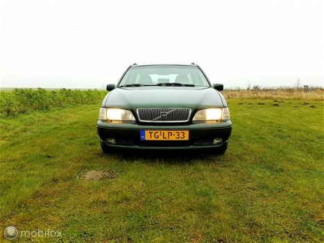 Volvo V70 - 2.3 T-5 tik in motor - 1