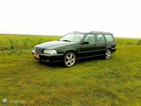 Volvo V70 - 2.3 T-5 tik in motor - 1