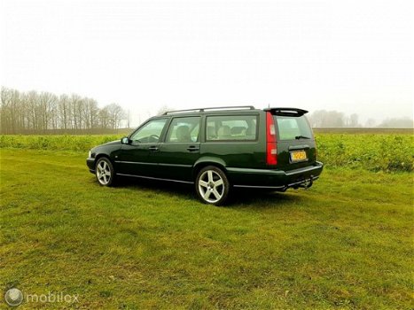 Volvo V70 - 2.3 T-5 tik in motor - 1