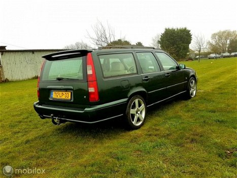 Volvo V70 - 2.3 T-5 tik in motor - 1