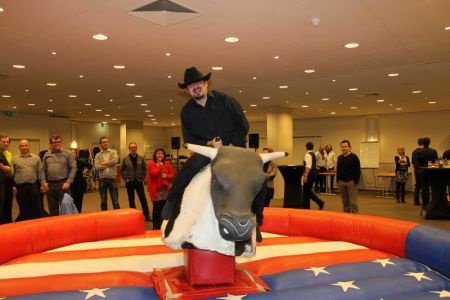 RODEOSTIER?SPRINGKASTELEN EN CATERING MCJ - 3