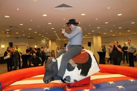 RODEOSTIER?SPRINGKASTELEN EN CATERING MCJ - 5